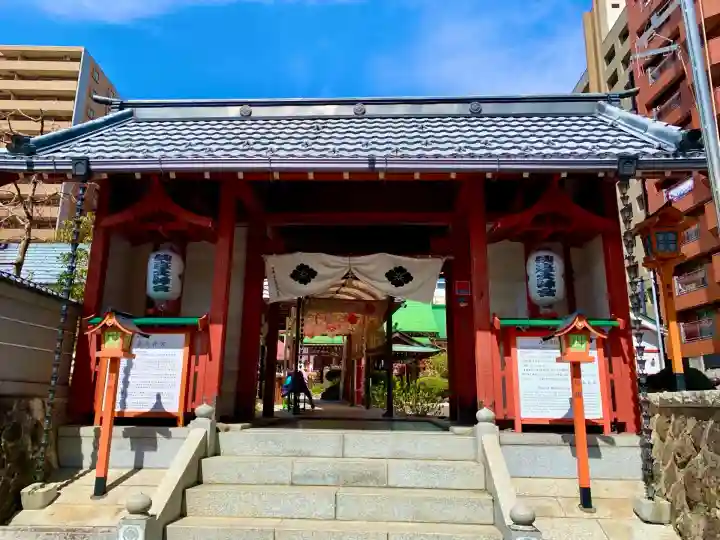 仙台大神宮の山門・神門