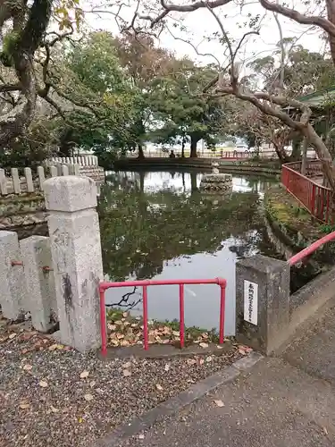 人丸神社（小中町）の庭園