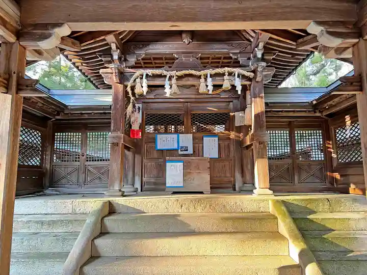 阿自岐神社の本殿・本堂