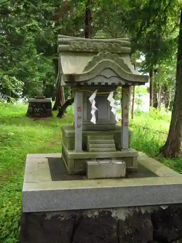 冨士御室浅間神社の末社・摂社