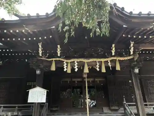 白山神社の本殿