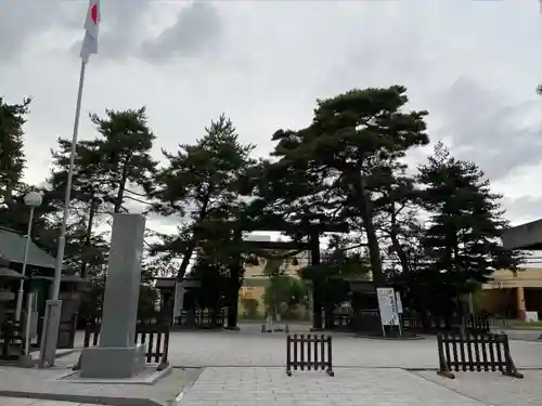 白石神社の庭園