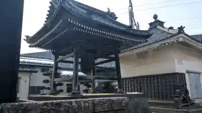 正光寺の{uncategorized: "未分類", other: "その他", undefined: "問題あり", building: "その他建物", grave: "お墓", sacred_gate: "鳥居", guardian: "狛犬", statue: "像", buddha: "仏像", history: "歴史", nature: "自然", garden: "庭園", animal: "動物", pagoda: "塔", temizu: "手水舎", mountain_gate: "山門・神門", sanctuary: "本殿・本堂", subordinate: "末社・摂社", art: "芸術", scenery: "景色", jizo: "地蔵", ema: "絵馬", goshuin: "御朱印", omikuji: "おみくじ", items: "授与品その他", amulet: "お守り", goshuincho: "御朱印帳", eats: "食事", festival: "お祭り", votive_dance: "神楽", shichigosan: "七五三参", wedding: "結婚式", experience: "体験その他", initially: "初詣", around: "周辺", anti_infection: "感染症対策"}