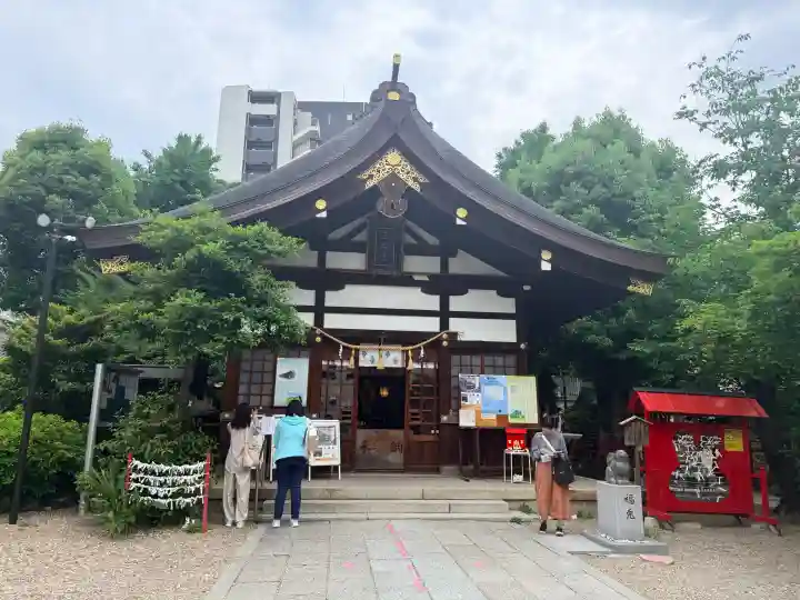 三輪神社の{uncategorized: "未分類", other: "その他", undefined: "問題あり", building: "その他建物", grave: "お墓", sacred_gate: "鳥居", guardian: "狛犬", statue: "像", buddha: "仏像", history: "歴史", nature: "自然", garden: "庭園", animal: "動物", pagoda: "塔", temizu: "手水舎", mountain_gate: "山門・神門", sanctuary: "本殿・本堂", subordinate: "末社・摂社", art: "芸術", scenery: "景色", jizo: "地蔵", ema: "絵馬", goshuin: "御朱印", omikuji: "おみくじ", items: "授与品その他", amulet: "お守り", goshuincho: "御朱印帳", eats: "食事", festival: "お祭り", votive_dance: "神楽", shichigosan: "七五三参", wedding: "結婚式", experience: "体験その他", initially: "初詣", around: "周辺", anti_infection: "感染症対策"}