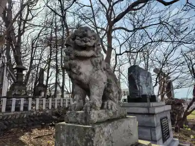 留萌神社の狛犬