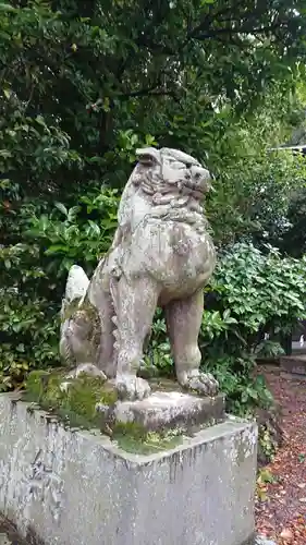 忍　諏訪神社・東照宮　の狛犬