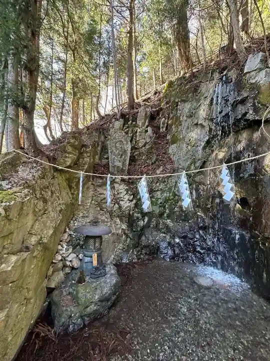 龍泉寺の{uncategorized: "未分類", other: "その他", undefined: "問題あり", building: "その他建物", grave: "お墓", sacred_gate: "鳥居", guardian: "狛犬", statue: "像", buddha: "仏像", history: "歴史", nature: "自然", garden: "庭園", animal: "動物", pagoda: "塔", temizu: "手水舎", mountain_gate: "山門・神門", sanctuary: "本殿・本堂", subordinate: "末社・摂社", art: "芸術", scenery: "景色", jizo: "地蔵", ema: "絵馬", goshuin: "御朱印", omikuji: "おみくじ", items: "授与品その他", amulet: "お守り", goshuincho: "御朱印帳", eats: "食事", festival: "お祭り", votive_dance: "神楽", shichigosan: "七五三参", wedding: "結婚式", experience: "体験その他", initially: "初詣", around: "周辺", anti_infection: "感染症対策"}