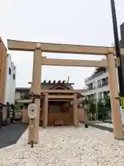 小石川大神宮の鳥居