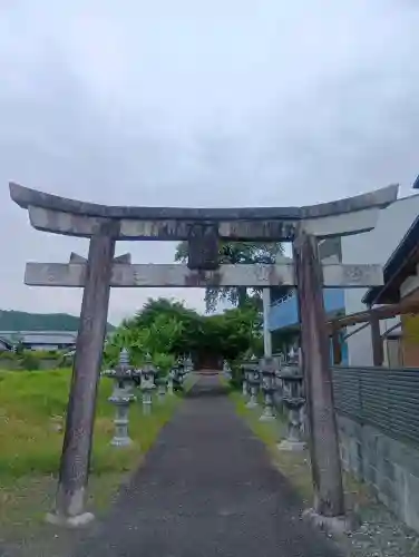 北野神社の{uncategorized: "未分類", other: "その他", undefined: "問題あり", building: "その他建物", grave: "お墓", sacred_gate: "鳥居", guardian: "狛犬", statue: "像", buddha: "仏像", history: "歴史", nature: "自然", garden: "庭園", animal: "動物", pagoda: "塔", temizu: "手水舎", mountain_gate: "山門・神門", sanctuary: "本殿・本堂", subordinate: "末社・摂社", art: "芸術", scenery: "景色", jizo: "地蔵", ema: "絵馬", goshuin: "御朱印", omikuji: "おみくじ", items: "授与品その他", amulet: "お守り", goshuincho: "御朱印帳", eats: "食事", festival: "お祭り", votive_dance: "神楽", shichigosan: "七五三参", wedding: "結婚式", experience: "体験その他", initially: "初詣", around: "周辺", anti_infection: "感染症対策"}