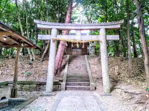 白山社（成岩白山神社）の鳥居