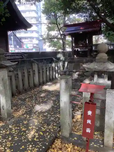 闇之森八幡社の末社・摂社