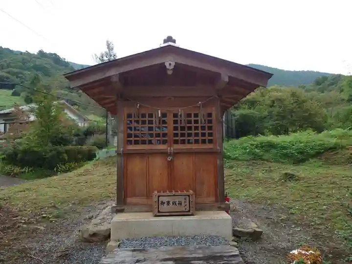 石楯尾神社の末社・摂社
