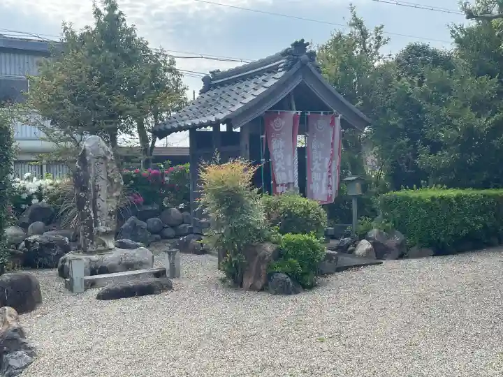 摂取院の{uncategorized: "未分類", other: "その他", undefined: "問題あり", building: "その他建物", grave: "お墓", sacred_gate: "鳥居", guardian: "狛犬", statue: "像", buddha: "仏像", history: "歴史", nature: "自然", garden: "庭園", animal: "動物", pagoda: "塔", temizu: "手水舎", mountain_gate: "山門・神門", sanctuary: "本殿・本堂", subordinate: "末社・摂社", art: "芸術", scenery: "景色", jizo: "地蔵", ema: "絵馬", goshuin: "御朱印", omikuji: "おみくじ", items: "授与品その他", amulet: "お守り", goshuincho: "御朱印帳", eats: "食事", festival: "お祭り", votive_dance: "神楽", shichigosan: "七五三参", wedding: "結婚式", experience: "体験その他", initially: "初詣", around: "周辺", anti_infection: "感染症対策"}