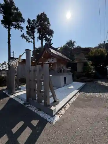 田中神社の{uncategorized: "未分類", other: "その他", undefined: "問題あり", building: "その他建物", grave: "お墓", sacred_gate: "鳥居", guardian: "狛犬", statue: "像", buddha: "仏像", history: "歴史", nature: "自然", garden: "庭園", animal: "動物", pagoda: "塔", temizu: "手水舎", mountain_gate: "山門・神門", sanctuary: "本殿・本堂", subordinate: "末社・摂社", art: "芸術", scenery: "景色", jizo: "地蔵", ema: "絵馬", goshuin: "御朱印", omikuji: "おみくじ", items: "授与品その他", amulet: "お守り", goshuincho: "御朱印帳", eats: "食事", festival: "お祭り", votive_dance: "神楽", shichigosan: "七五三参", wedding: "結婚式", experience: "体験その他", initially: "初詣", around: "周辺", anti_infection: "感染症対策"}