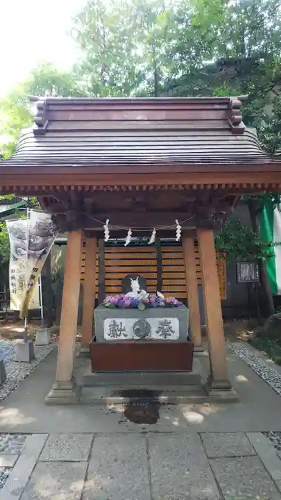 田無神社の手水舎