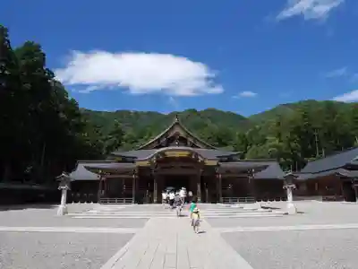 彌彦神社の本殿・本堂