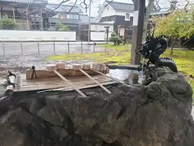 毫攝寺の手水舎