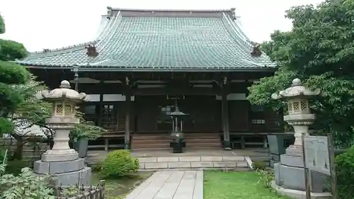 龍華寺の本殿・本堂