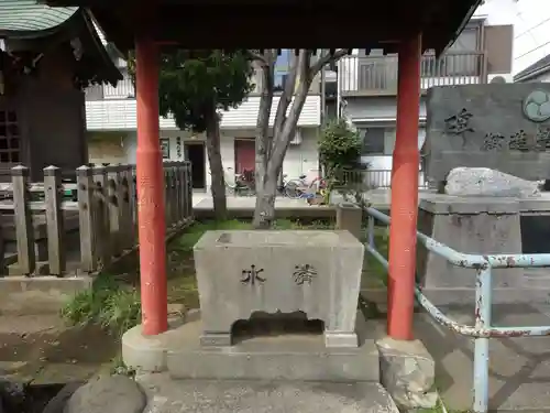 八幡神社の手水舎