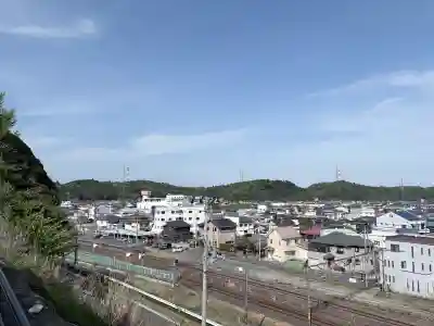 植田八幡神社の{uncategorized: "未分類", other: "その他", undefined: "問題あり", building: "その他建物", grave: "お墓", sacred_gate: "鳥居", guardian: "狛犬", statue: "像", buddha: "仏像", history: "歴史", nature: "自然", garden: "庭園", animal: "動物", pagoda: "塔", temizu: "手水舎", mountain_gate: "山門・神門", sanctuary: "本殿・本堂", subordinate: "末社・摂社", art: "芸術", scenery: "景色", jizo: "地蔵", ema: "絵馬", goshuin: "御朱印", omikuji: "おみくじ", items: "授与品その他", amulet: "お守り", goshuincho: "御朱印帳", eats: "食事", festival: "お祭り", votive_dance: "神楽", shichigosan: "七五三参", wedding: "結婚式", experience: "体験その他", initially: "初詣", around: "周辺", anti_infection: "感染症対策"}