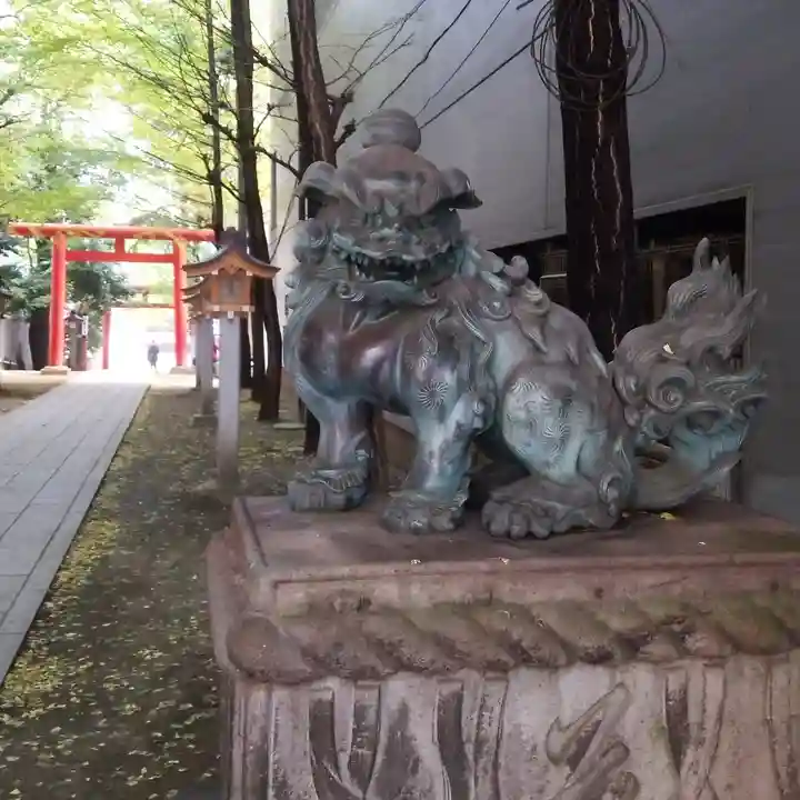 花園神社の狛犬