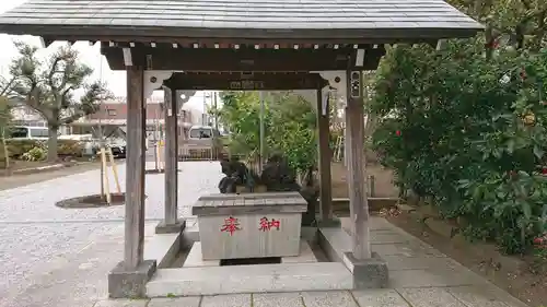 潮田神社の手水舎