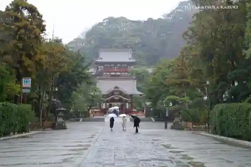 鶴岡八幡宮の山門・神門