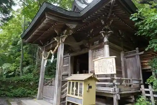 戸隠神社九頭龍社の本殿