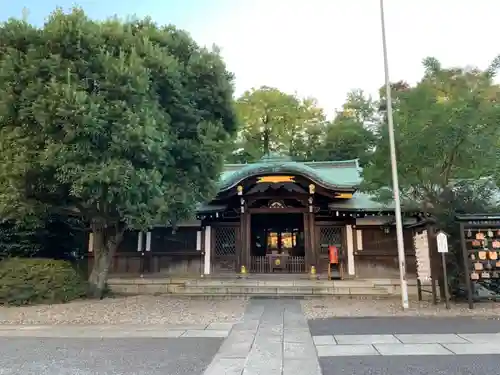 白金氷川神社の本殿・本堂