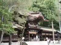 諏訪大社下社秋宮の本殿・本堂