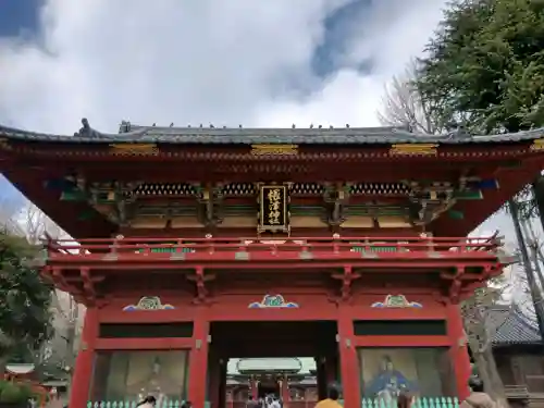 根津神社の{uncategorized: "未分類", other: "その他", undefined: "問題あり", building: "その他建物", grave: "お墓", sacred_gate: "鳥居", guardian: "狛犬", statue: "像", buddha: "仏像", history: "歴史", nature: "自然", garden: "庭園", animal: "動物", pagoda: "塔", temizu: "手水舎", mountain_gate: "山門・神門", sanctuary: "本殿・本堂", subordinate: "末社・摂社", art: "芸術", scenery: "景色", jizo: "地蔵", ema: "絵馬", goshuin: "御朱印", omikuji: "おみくじ", items: "授与品その他", amulet: "お守り", goshuincho: "御朱印帳", eats: "食事", festival: "お祭り", votive_dance: "神楽", shichigosan: "七五三参", wedding: "結婚式", experience: "体験その他", initially: "初詣", around: "周辺", anti_infection: "感染症対策"}