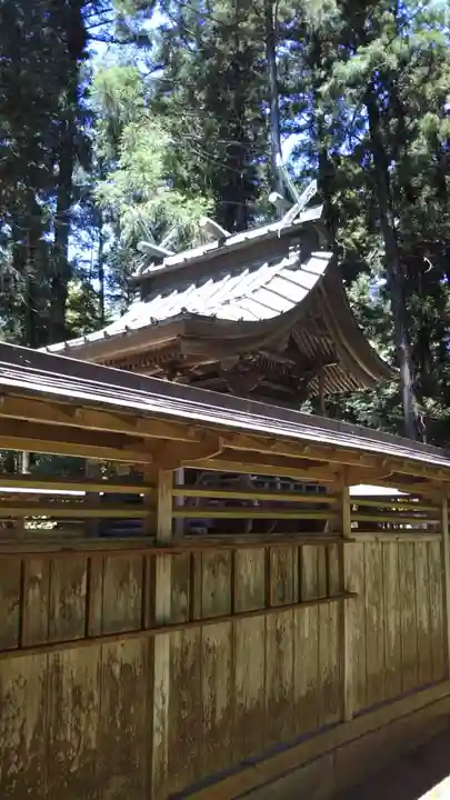 三所神社の本殿・本堂