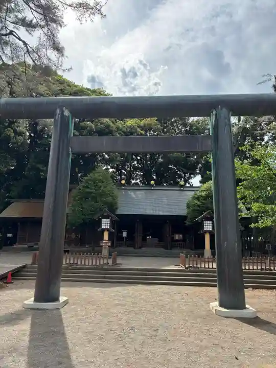 埼玉縣護國神社の{uncategorized: "未分類", other: "その他", undefined: "問題あり", building: "その他建物", grave: "お墓", sacred_gate: "鳥居", guardian: "狛犬", statue: "像", buddha: "仏像", history: "歴史", nature: "自然", garden: "庭園", animal: "動物", pagoda: "塔", temizu: "手水舎", mountain_gate: "山門・神門", sanctuary: "本殿・本堂", subordinate: "末社・摂社", art: "芸術", scenery: "景色", jizo: "地蔵", ema: "絵馬", goshuin: "御朱印", omikuji: "おみくじ", items: "授与品その他", amulet: "お守り", goshuincho: "御朱印帳", eats: "食事", festival: "お祭り", votive_dance: "神楽", shichigosan: "七五三参", wedding: "結婚式", experience: "体験その他", initially: "初詣", around: "周辺", anti_infection: "感染症対策"}
