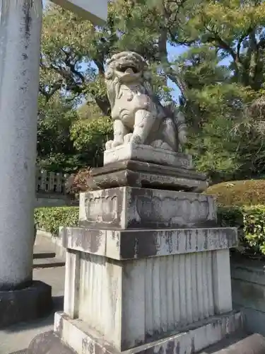 敷地神社（わら天神宮）の狛犬