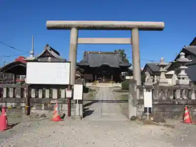 諏訪神社の鳥居
