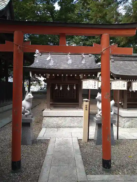 草加神社の末社・摂社