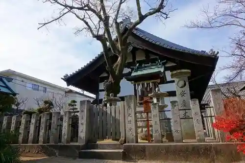 誉田八幡宮の末社・摂社