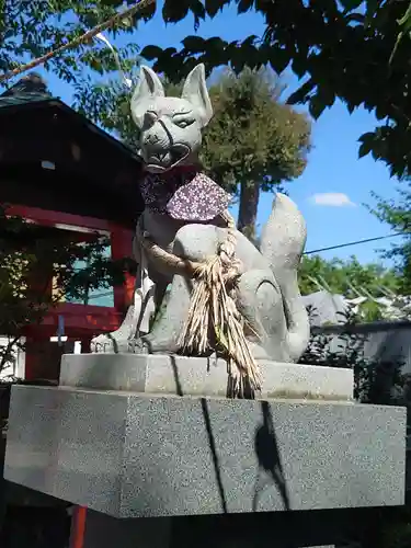 塚越稲荷神社の狛犬