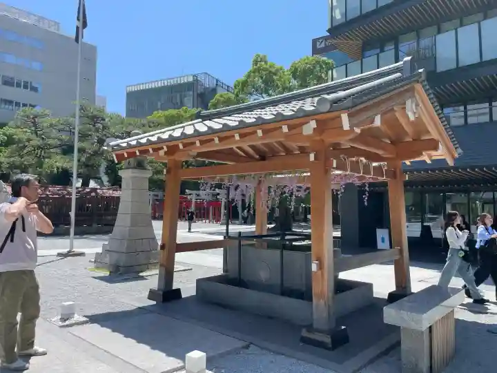 警固神社の{uncategorized: "未分類", other: "その他", undefined: "問題あり", building: "その他建物", grave: "お墓", sacred_gate: "鳥居", guardian: "狛犬", statue: "像", buddha: "仏像", history: "歴史", nature: "自然", garden: "庭園", animal: "動物", pagoda: "塔", temizu: "手水舎", mountain_gate: "山門・神門", sanctuary: "本殿・本堂", subordinate: "末社・摂社", art: "芸術", scenery: "景色", jizo: "地蔵", ema: "絵馬", goshuin: "御朱印", omikuji: "おみくじ", items: "授与品その他", amulet: "お守り", goshuincho: "御朱印帳", eats: "食事", festival: "お祭り", votive_dance: "神楽", shichigosan: "七五三参", wedding: "結婚式", experience: "体験その他", initially: "初詣", around: "周辺", anti_infection: "感染症対策"}