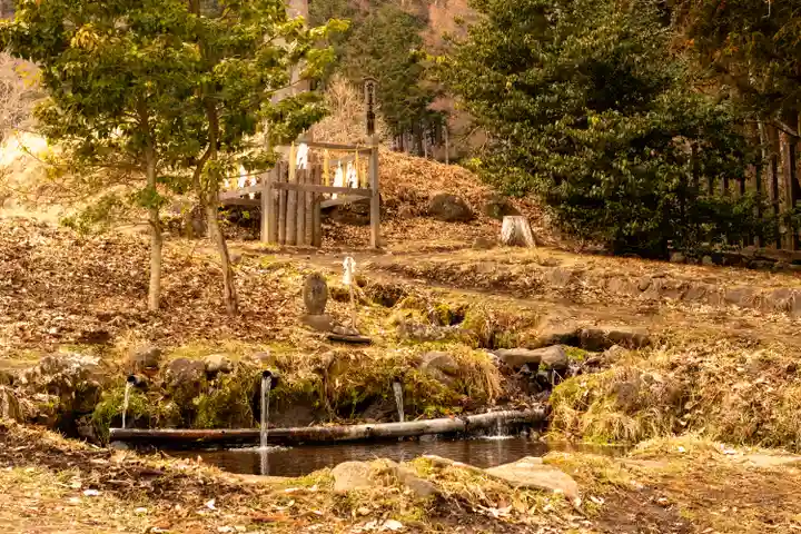 諏訪大社上社前宮(長野県)