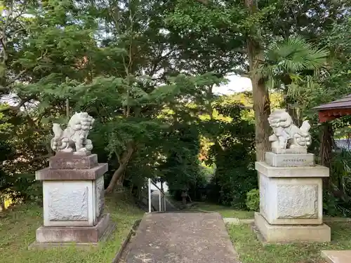 八幡神社の狛犬