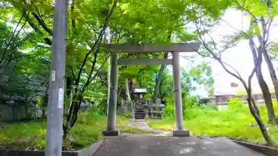 神明社の鳥居
