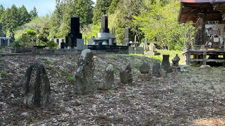 泉蔵院(鮎貝観音堂)(山形県)