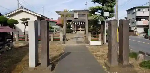 氷川神社の鳥居