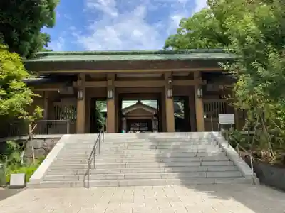 東郷神社の山門・神門