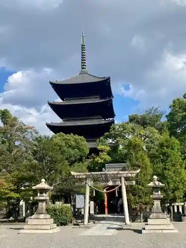 東寺鎮守八幡宮・東寺境内社八島殿の景色