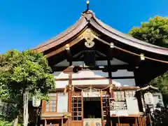 三輪神社の本殿