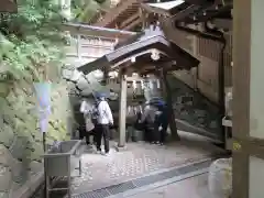 狭井坐大神荒魂神社(狭井神社)の手水