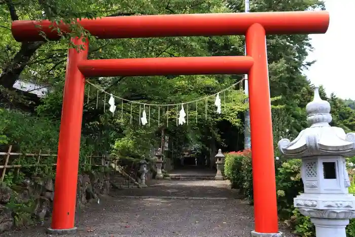 白和瀬神社の鳥居