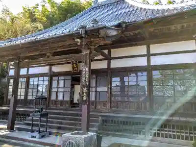 威徳寺の本殿・本堂